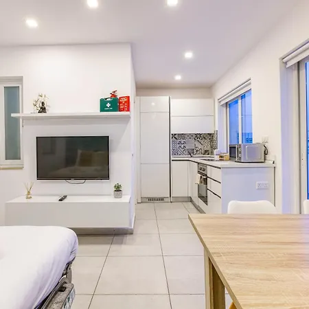 Apartment Large Penthouse With Spacious Terrace In By 360 Estates Il-Furjana