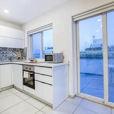 Large Penthouse With Spacious Terrace In By 360 Estates *